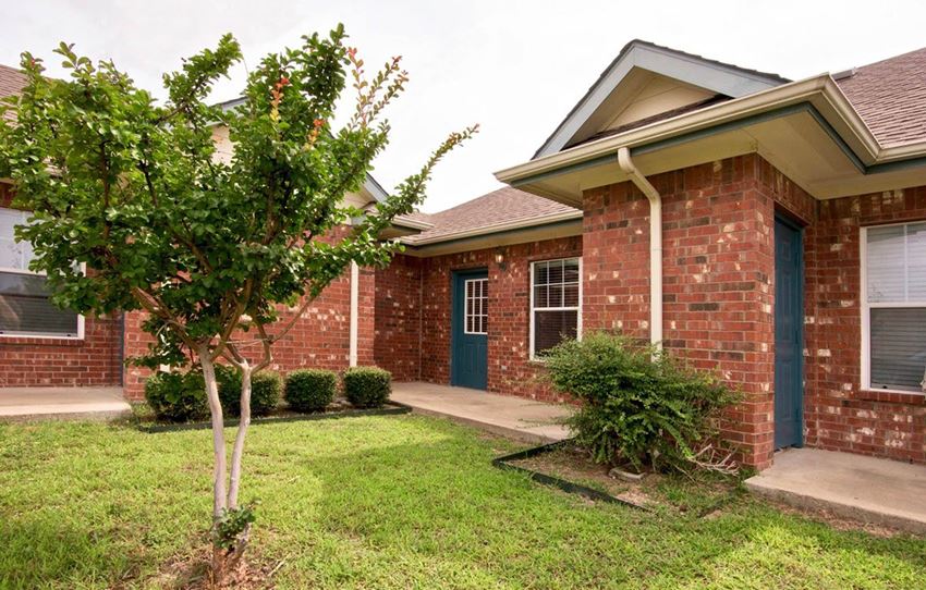 Hickory Manor 62+ Apartments, 1626 Old Hickory Trail, Desoto, TX RentCafe